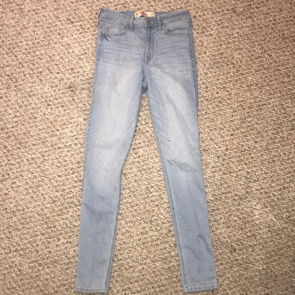 Light wash high-rise Hollister jeans